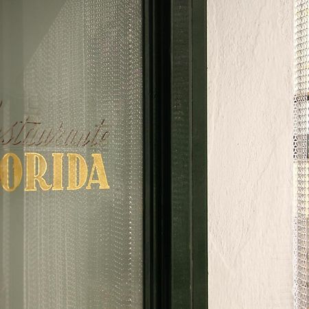Hostal La Florida Llança Exterior foto