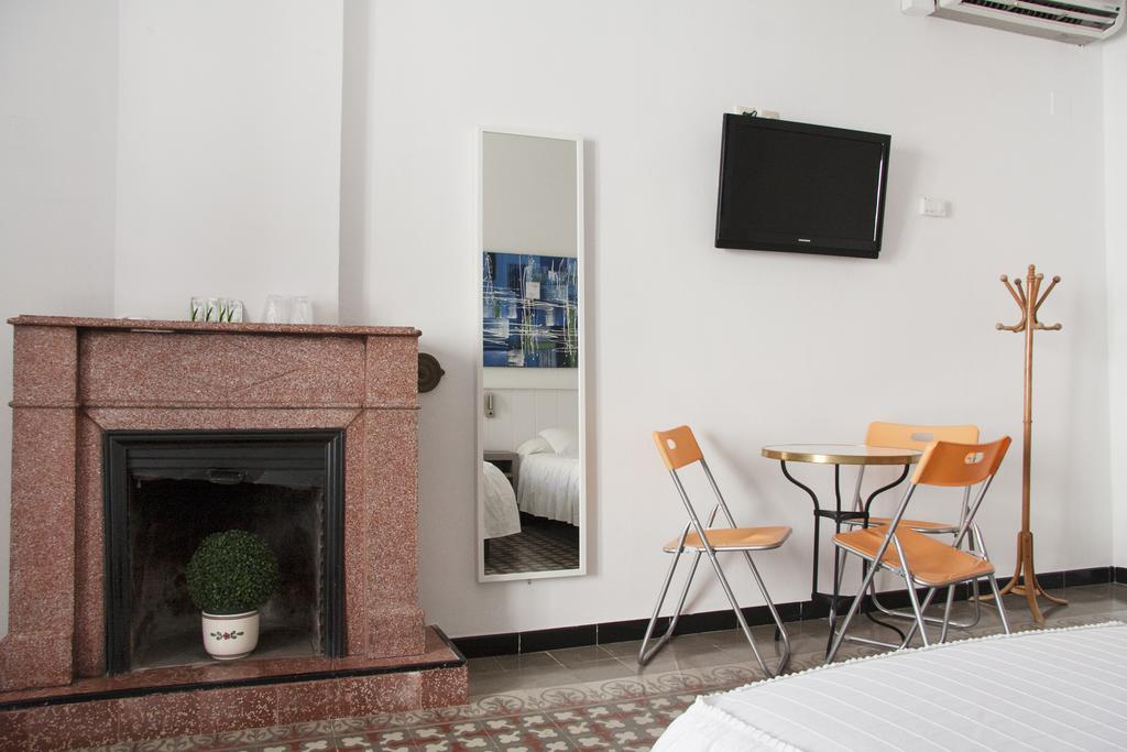 Hostal La Florida Llança Quarto foto