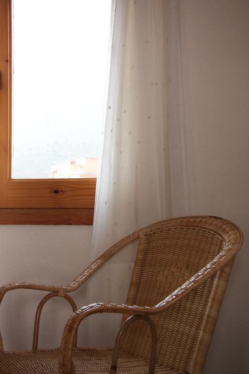 Hostal La Florida Llança Quarto foto